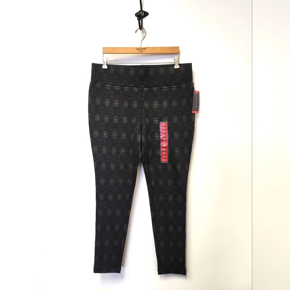 NWT Tahari XL Plaid Leggings